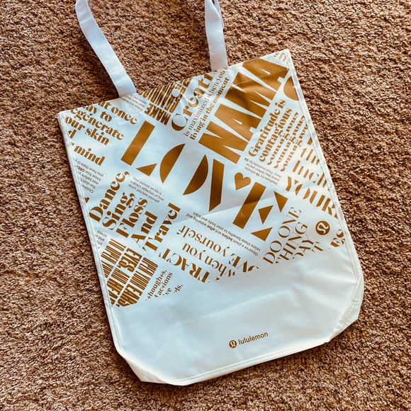 lululemon athletica Handbags - 🍋LULULEMON “HOLIDAY 2018” Shopping Tote